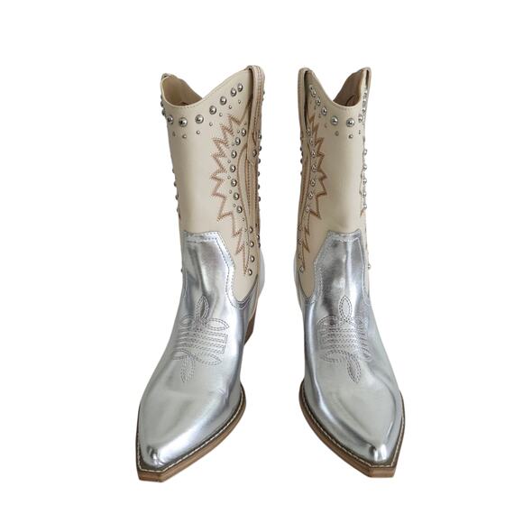 Dolce Vita Silver & Cream Beige Pointy Toe Studded Western Ankle Boots Size 8.5 - Picture 3 of 8